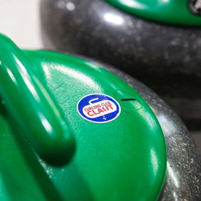 Attrezzi per il curling 