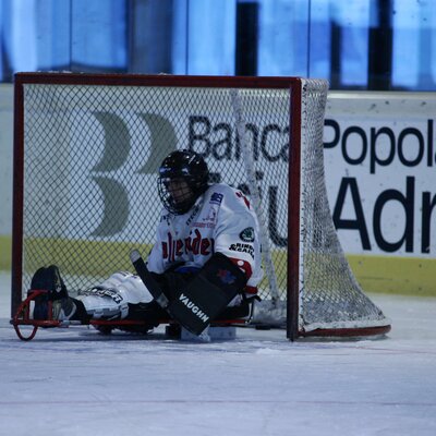 Giocato del hockey nel palaghiaccio